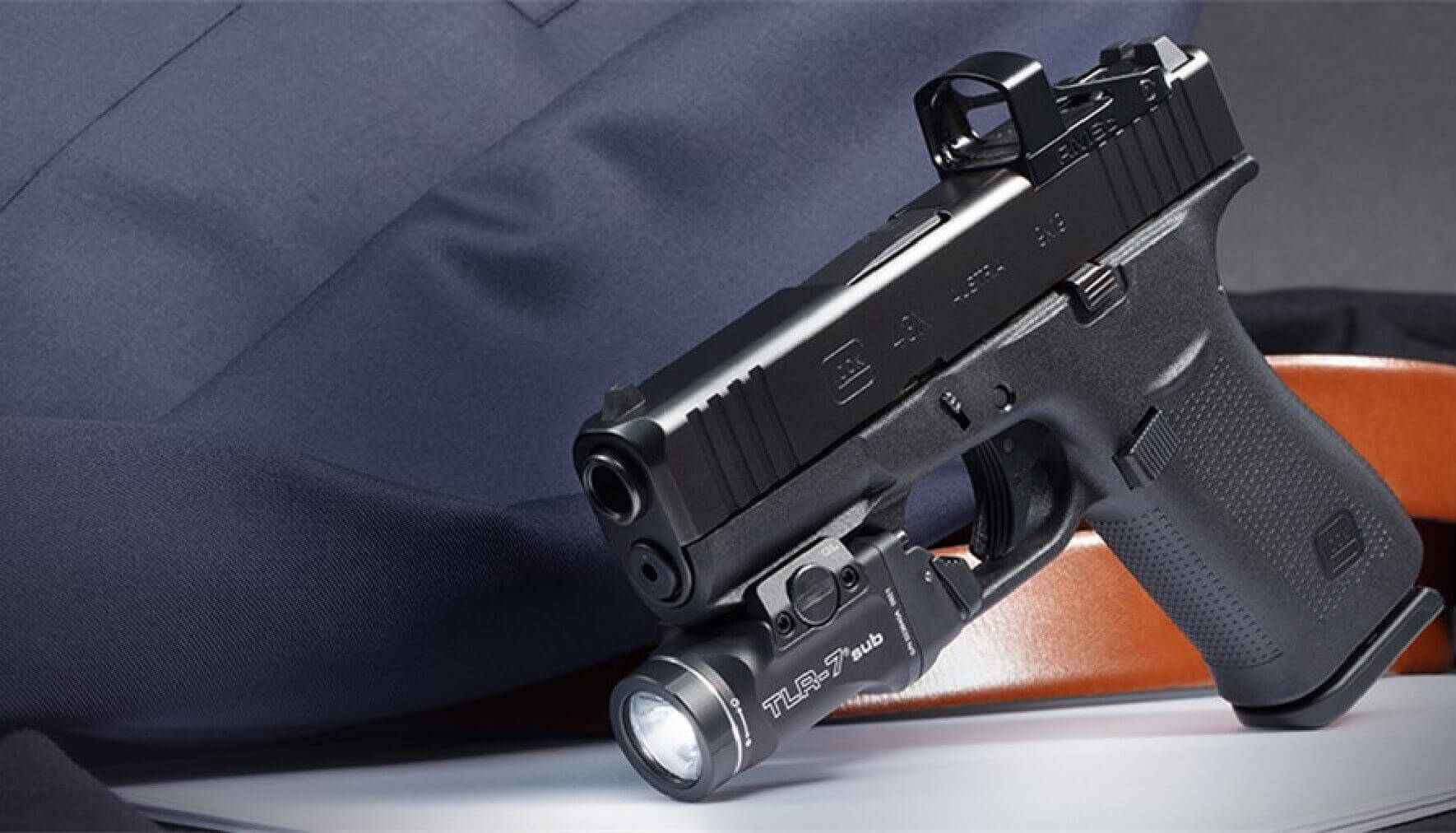 G43X WITH STREAMLIGHT TLR-7®SUB AND RMSC SHIELD